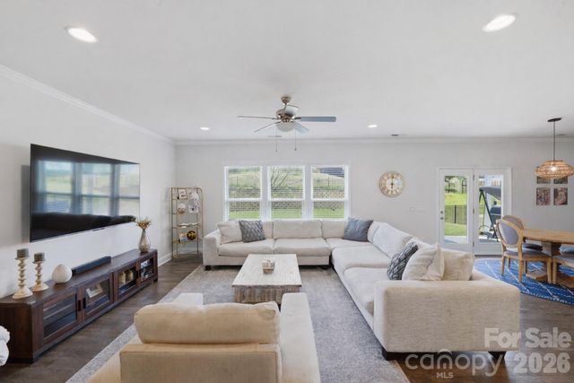 10511 Honeyfur Court, Charlotte, NC 28278