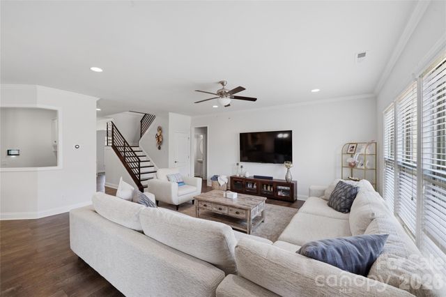 10511 Honeyfur Court, Charlotte, NC 28278