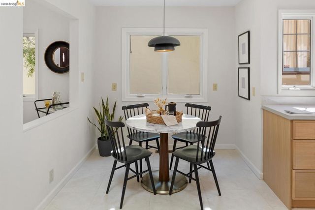 685 Oberlin Ave, Kensington, CA 94708