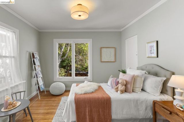 685 Oberlin Ave, Kensington, CA 94708