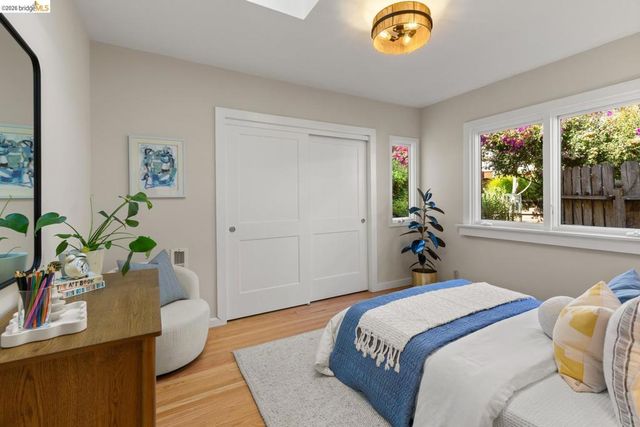 685 Oberlin Ave, Kensington, CA 94708