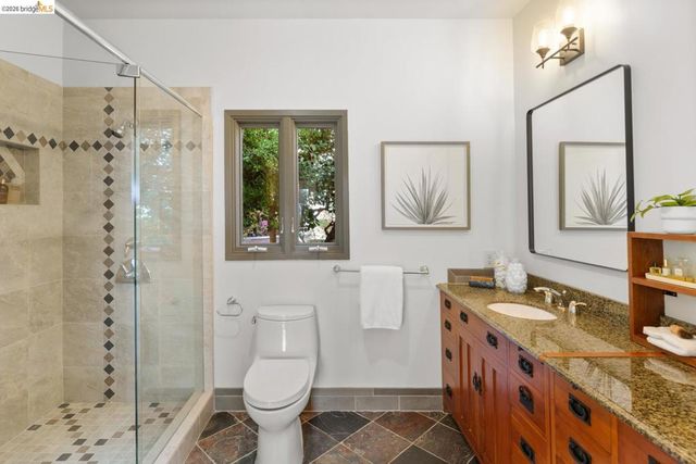 685 Oberlin Ave, Kensington, CA 94708