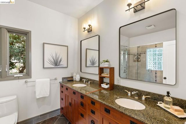 685 Oberlin Ave, Kensington, CA 94708