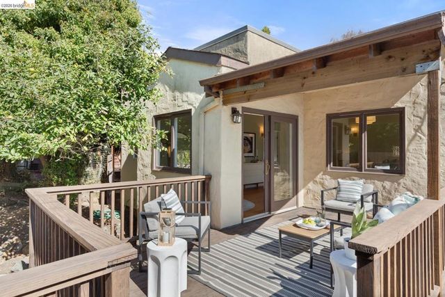 685 Oberlin Ave, Kensington, CA 94708