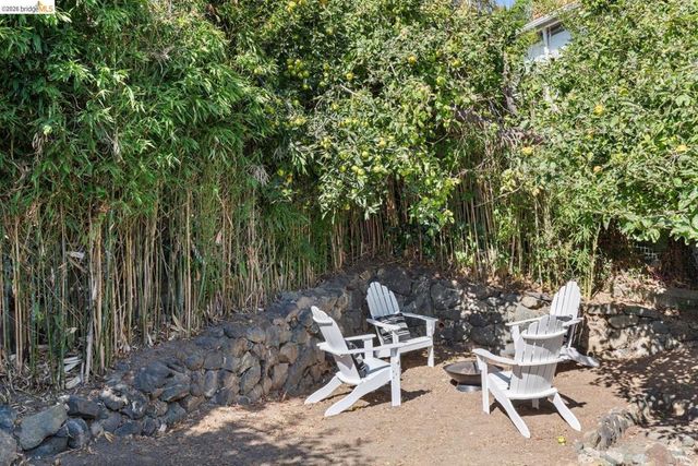 685 Oberlin Ave, Kensington, CA 94708