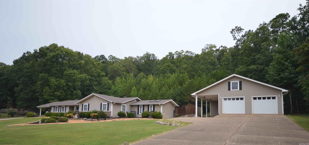 106 Rhonda Ann Place, Hot Springs Village, AR 71909