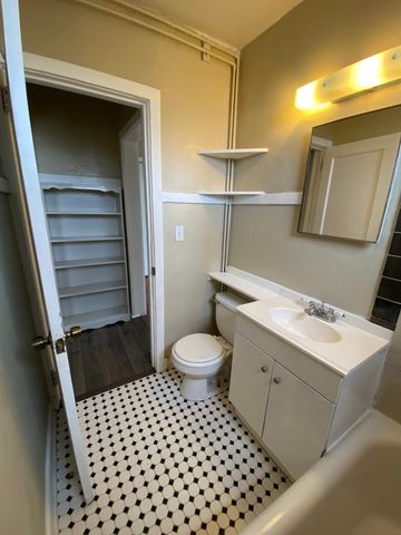 523 24TH Street 8, West Palm Beach, FL 33407