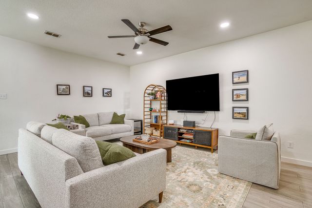 100 Tall Meadow Street, Azle, TX 76020