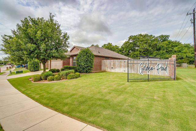 100 Tall Meadow Street, Azle, TX 76020