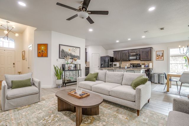 100 Tall Meadow Street, Azle, TX 76020