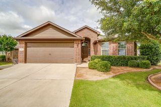 100 Tall Meadow Street, Azle, TX 76020