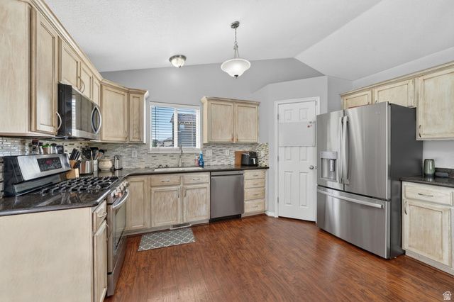 3574 W NEWLAND LOOP, Lehi, UT 84048