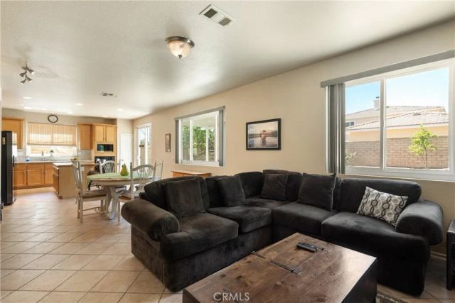 30511 Corsica, Castaic, CA 91384