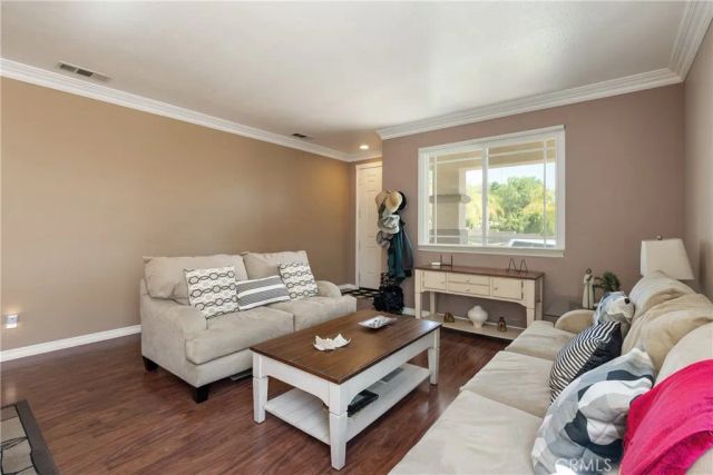 30511 Corsica, Castaic, CA 91384