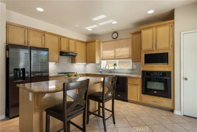 30511 Corsica, Castaic, CA 91384