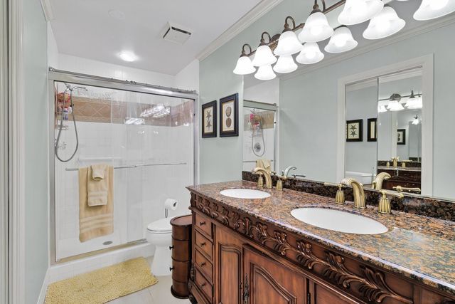 830 Lake Orchid Circle 207, Vero Beach, FL 32962