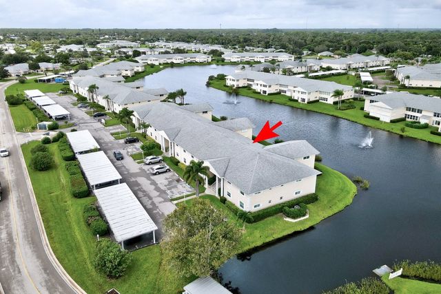 830 Lake Orchid Circle 207, Vero Beach, FL 32962