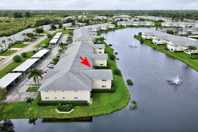 830 Lake Orchid Circle 207, Vero Beach, FL 32962