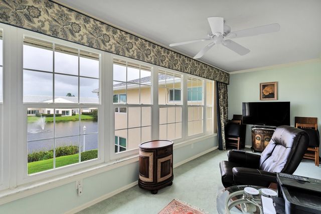 830 Lake Orchid Circle 207, Vero Beach, FL 32962