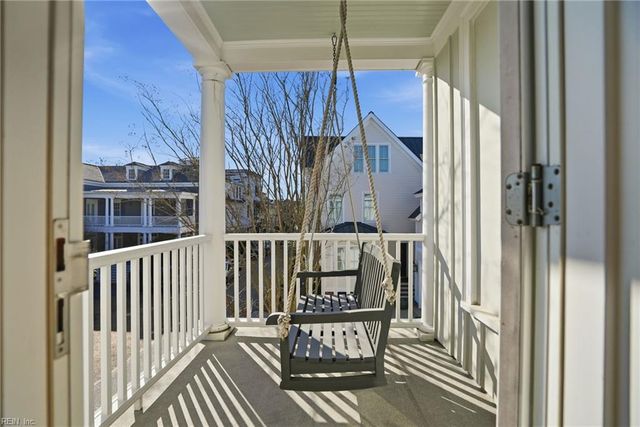 4520 Maiden LN, Norfolk, VA 23518