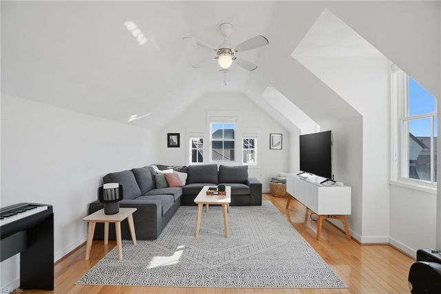 4520 Maiden LN, Norfolk, VA 23518