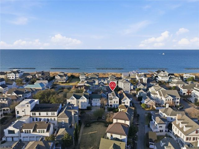 4520 Maiden LN, Norfolk, VA 23518