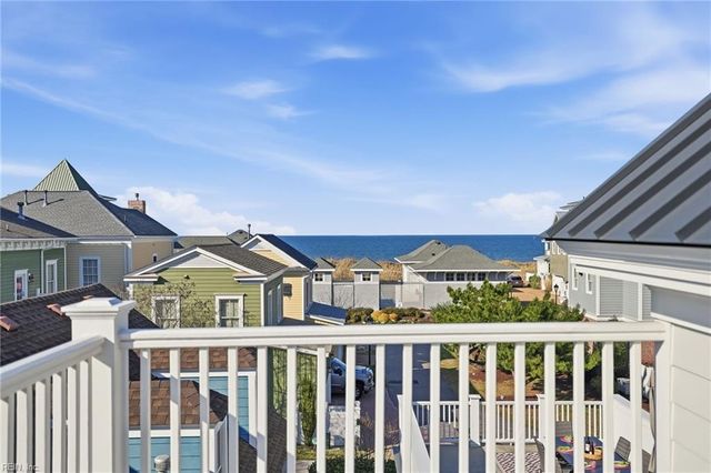 4520 Maiden LN, Norfolk, VA 23518