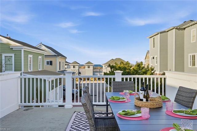 4520 Maiden LN, Norfolk, VA 23518