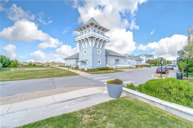 4520 Maiden LN, Norfolk, VA 23518