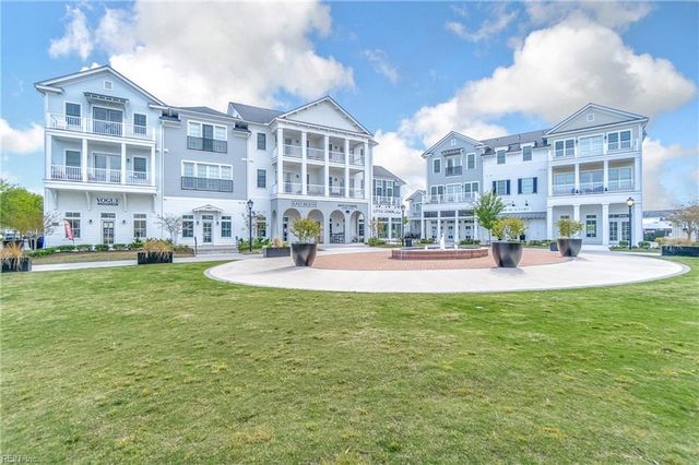 4520 Maiden LN, Norfolk, VA 23518