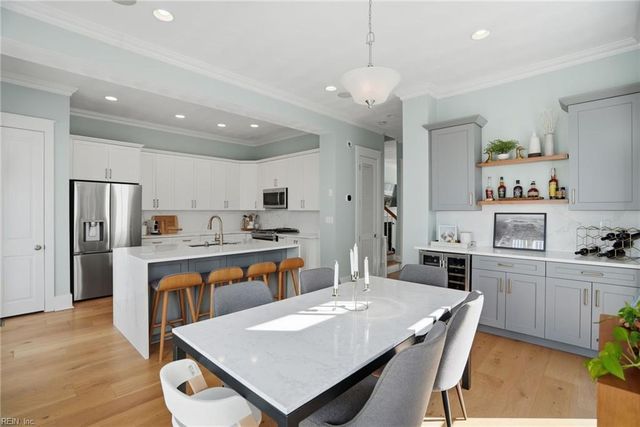 4520 Maiden LN, Norfolk, VA 23518