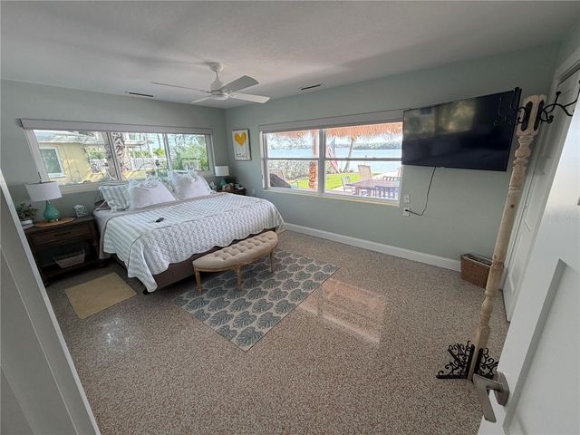 433 20TH AVENUE, Indian Rocks Beach, FL 33785