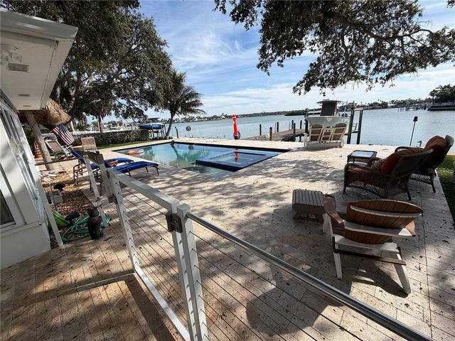 433 20TH AVENUE, Indian Rocks Beach, FL 33785