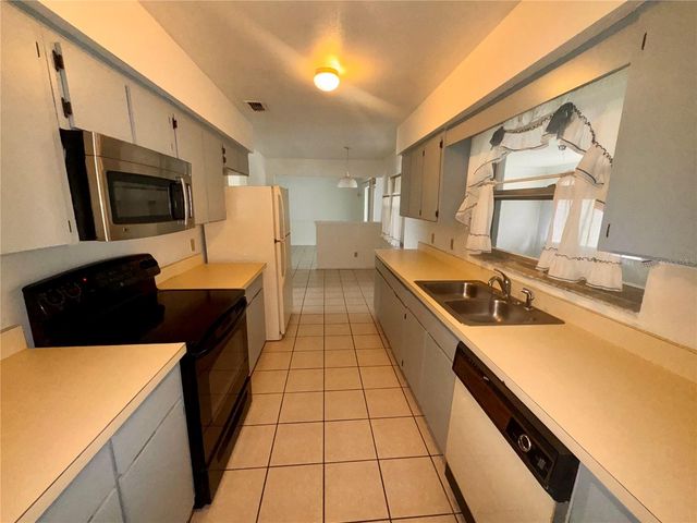 117 RED ROSE CIRCLE, Orlando, FL 32835