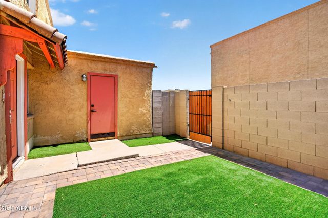 948 S ALMA SCHOOL Road 154, Mesa, AZ 85210