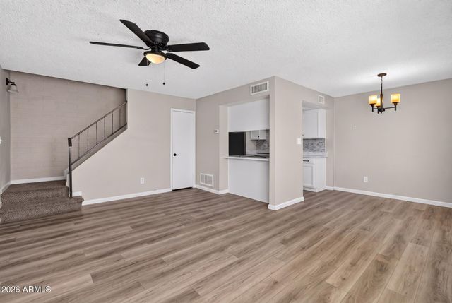 948 S ALMA SCHOOL Road 154, Mesa, AZ 85210