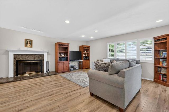 7811 Golfcrest Dr., San Diego, CA 92119