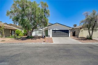 4840 Summerhill Road, Las Vegas, NV 89121