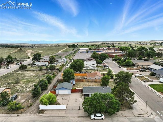 2402 W 17th Street, Pueblo, CO 81003
