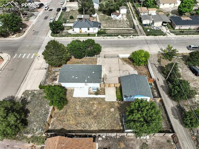 2402 W 17th Street, Pueblo, CO 81003