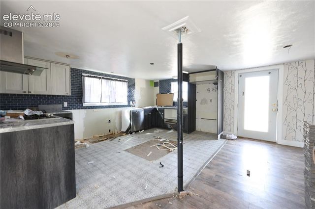 2402 W 17th Street, Pueblo, CO 81003