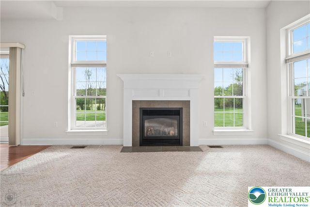 1638 Ressler Drive, South Whitehall Twp, PA 18069