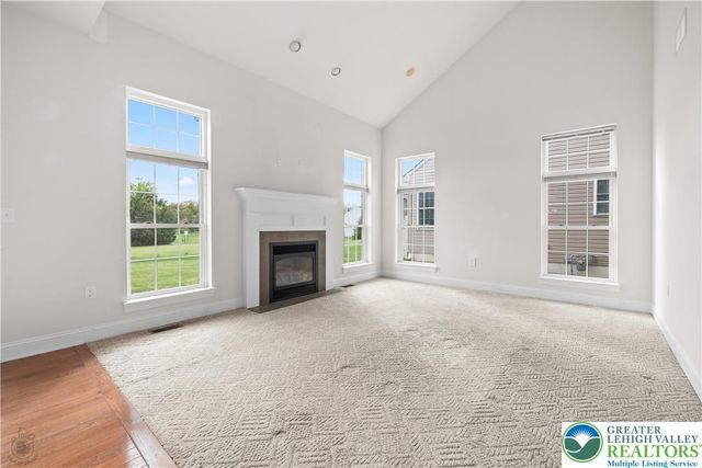 1638 Ressler Drive, South Whitehall Twp, PA 18069