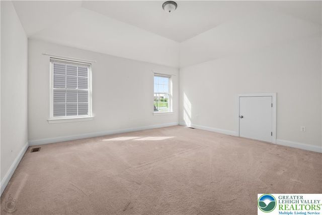 1638 Ressler Drive, South Whitehall Twp, PA 18069