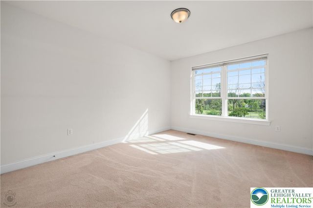 1638 Ressler Drive, South Whitehall Twp, PA 18069