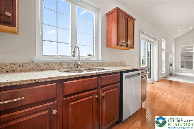 1638 Ressler Drive, South Whitehall Twp, PA 18069