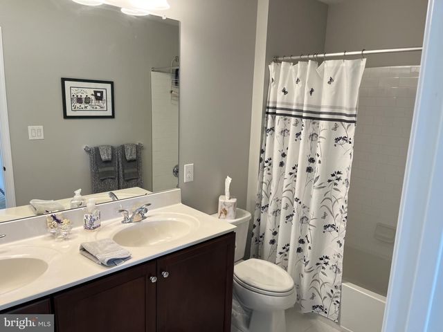 271 HOPEWELL DR, Collegeville, PA 19426