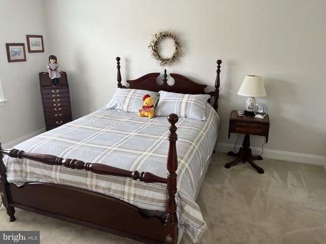 271 HOPEWELL DR, Collegeville, PA 19426