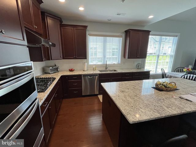 271 HOPEWELL DR, Collegeville, PA 19426