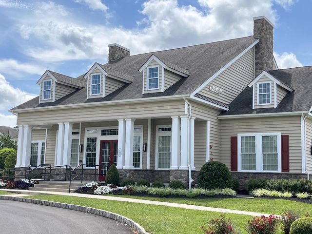 271 HOPEWELL DR, Collegeville, PA 19426